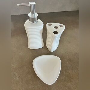 3-piece Ceramic Bathroom Set